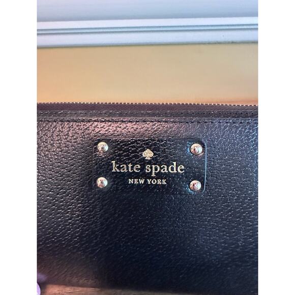 Kate Spade Black long‎ zipper wallet 8"x4" - Picture 3 of 12